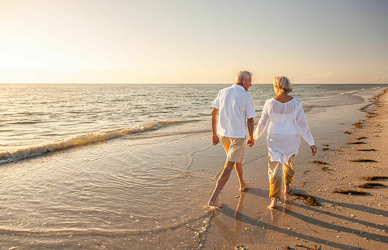Best Ager gehen gern auf Reisen und wollen gut beraten werden. Foto: dmbaker/iStock