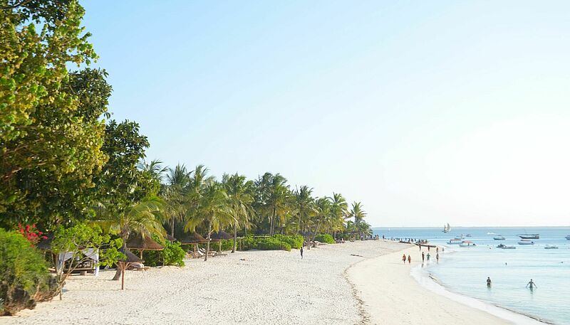TUI baut einen Robinson-Club auf Sansibar, hier der Strand am Riu-Hotel