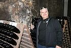 Erntet in Griechenland sogar eigenen Wein: Antonius Tsokos vom Reisebüro Adonis in Feldkirchen